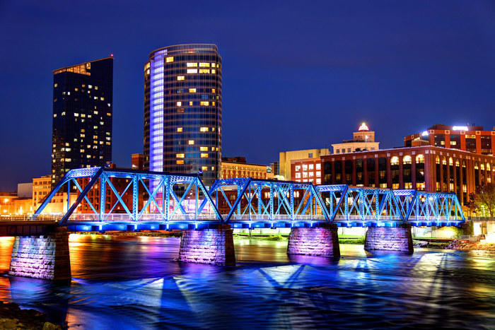Grand Rapids bridge at night